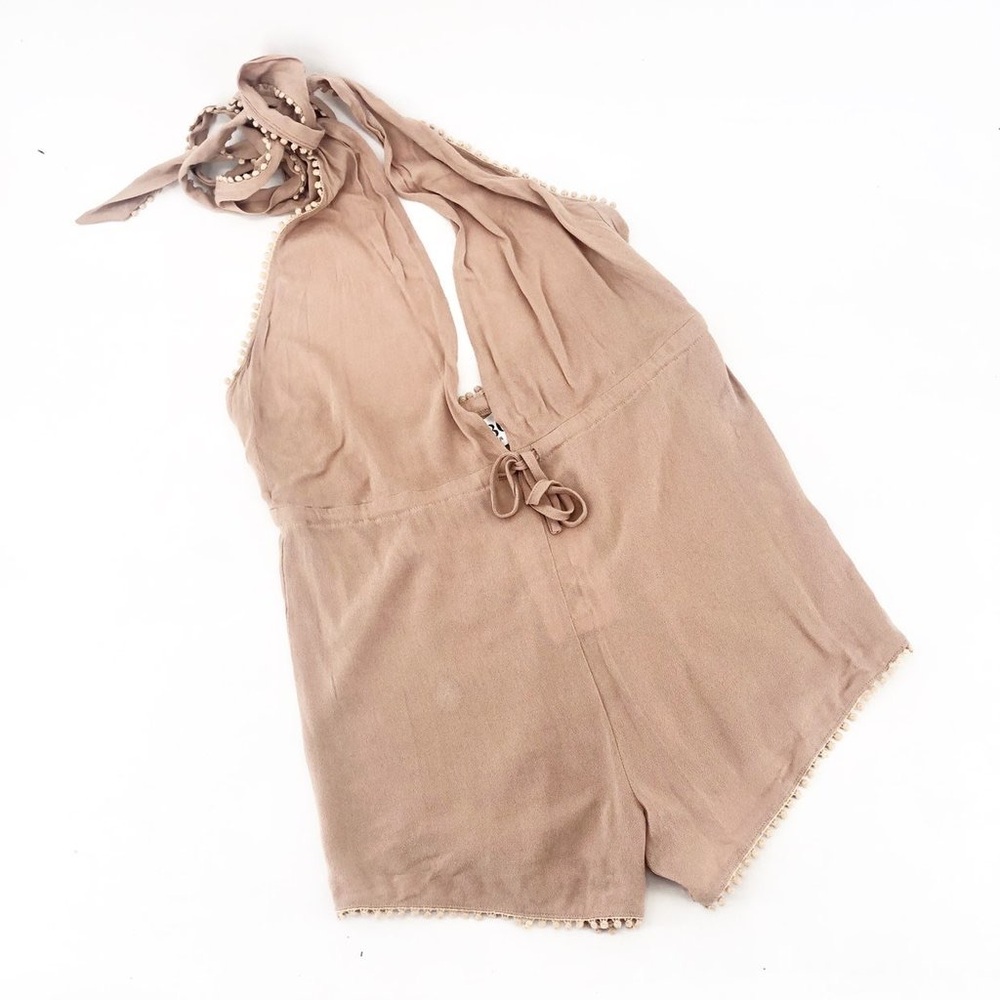 Very flattering romper !!